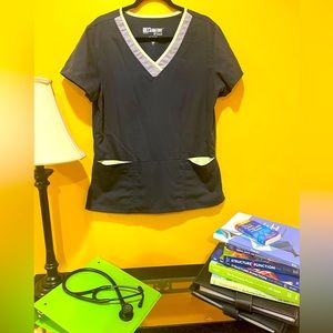 Gently used scrub top